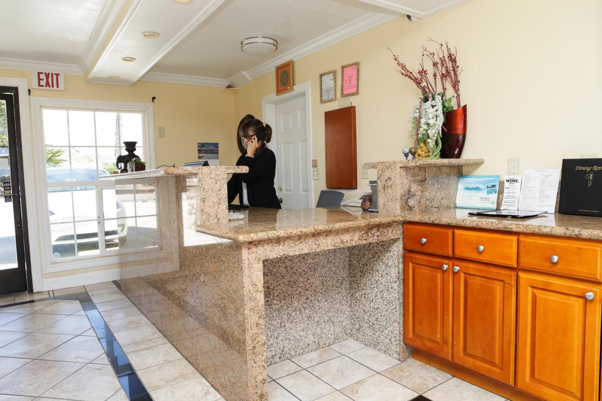 Sea Breeze Inn - San Simeon Extérieur photo