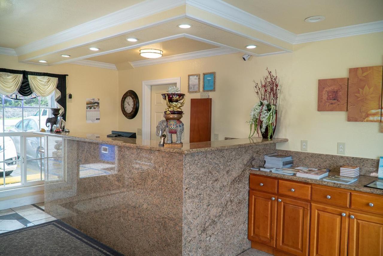 Sea Breeze Inn - San Simeon Extérieur photo